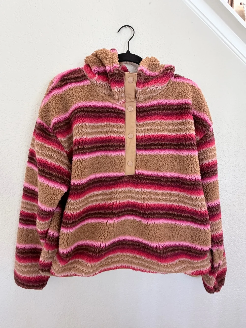 Eddie Bauer chill out fleece hoodie